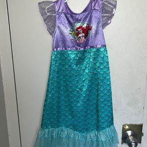 Selling this little mermaid nightgown